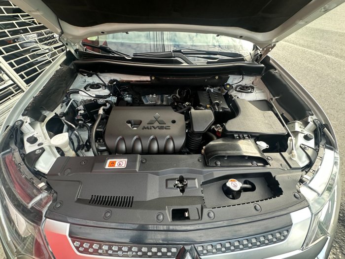 Foto 10 de 2020 MITSUBISHI OUTLANDER