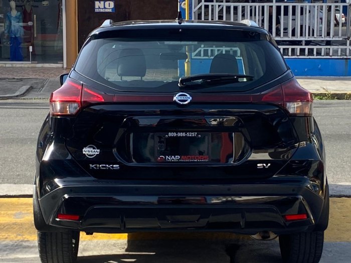 Foto 4 de 2021 NISSAN KICKS SV
