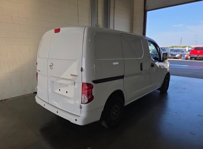 Foto 6 de 2021 NISSAN NV200
