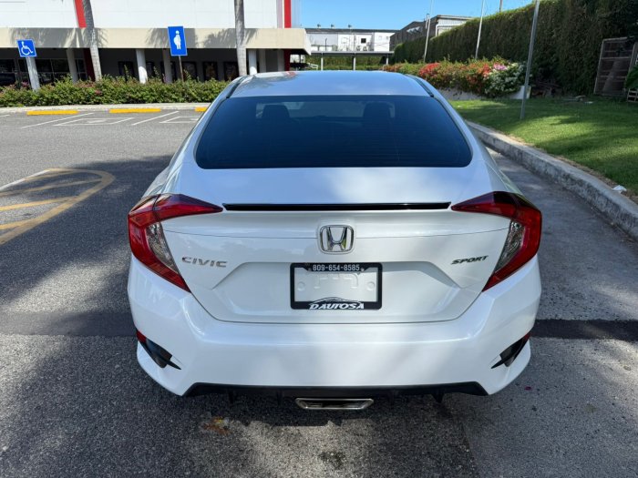 Foto 5 de 2021 Honda CIVIC SPORT