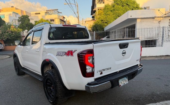 Foto 12 de 2021 NISSAN FRONTIER