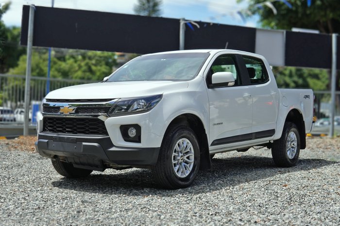 Foto 2 de 2023 CHEVROLET COLORADO
