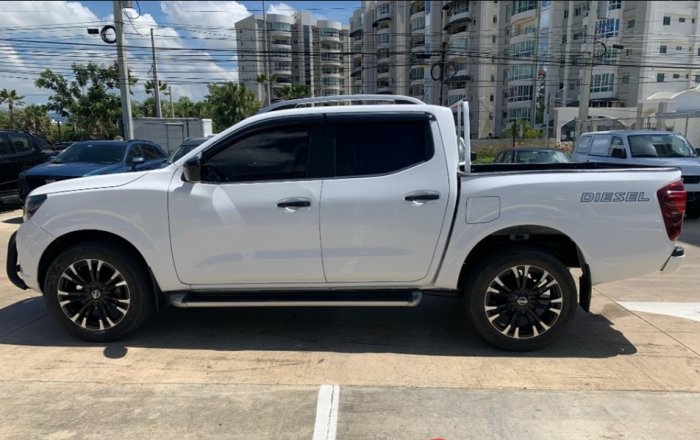 Foto 10 de 2020 NISSAN FRONTIER