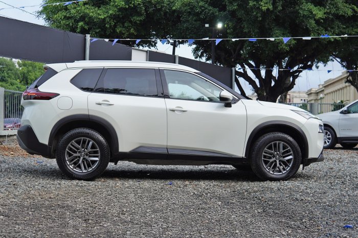 Foto 3 de 2023 NISSAN X TRAIL