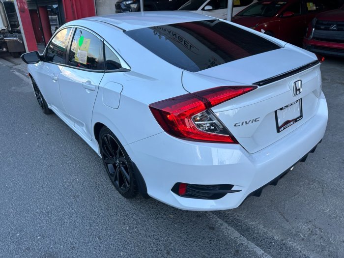 Foto 4 de 2021 Honda CIVIC SPORT
