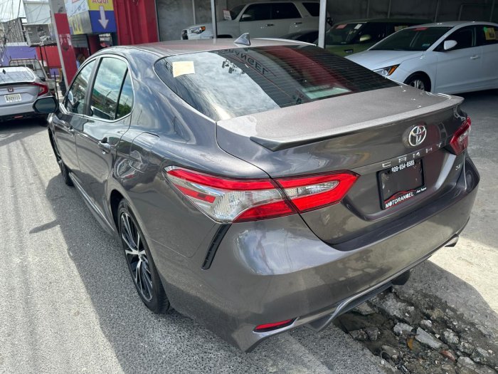 Foto 4 de 2019 Toyota CAMRY SE