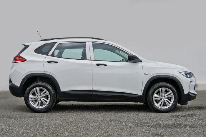 Foto 4 de 2023 CHEVROLET TRACKER