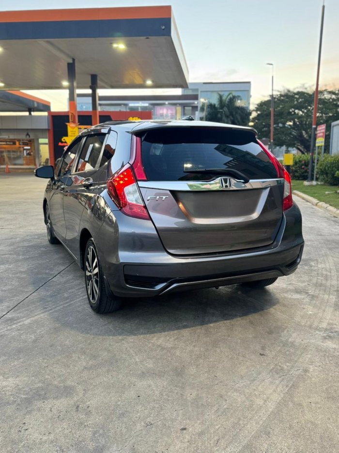 Foto 3 de 2020 Honda FIT EX