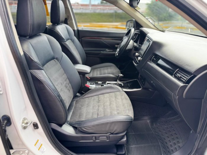 Foto 10 de 2020 MITSUBISHI OUTLANDER SPORT SE