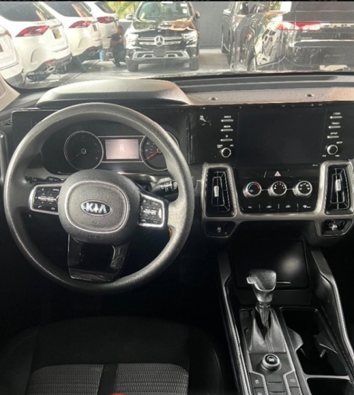Foto 5 de 2021 KIA SORENTO LX