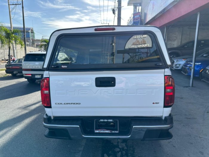 Foto 5 de 2021 CHEVROLET COLORADO WORK TRUCK 4X2