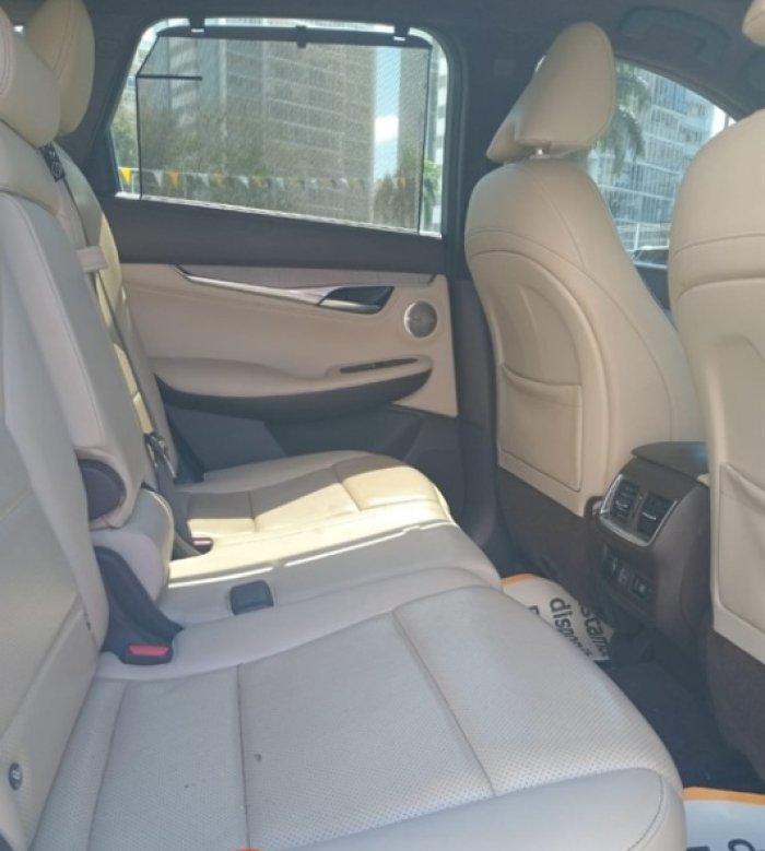 Foto 8 de 2022 INFINITI QX50