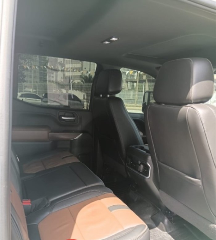 Foto 5 de 2022 CHEVROLET SILVERADO HIGH COUNTRY