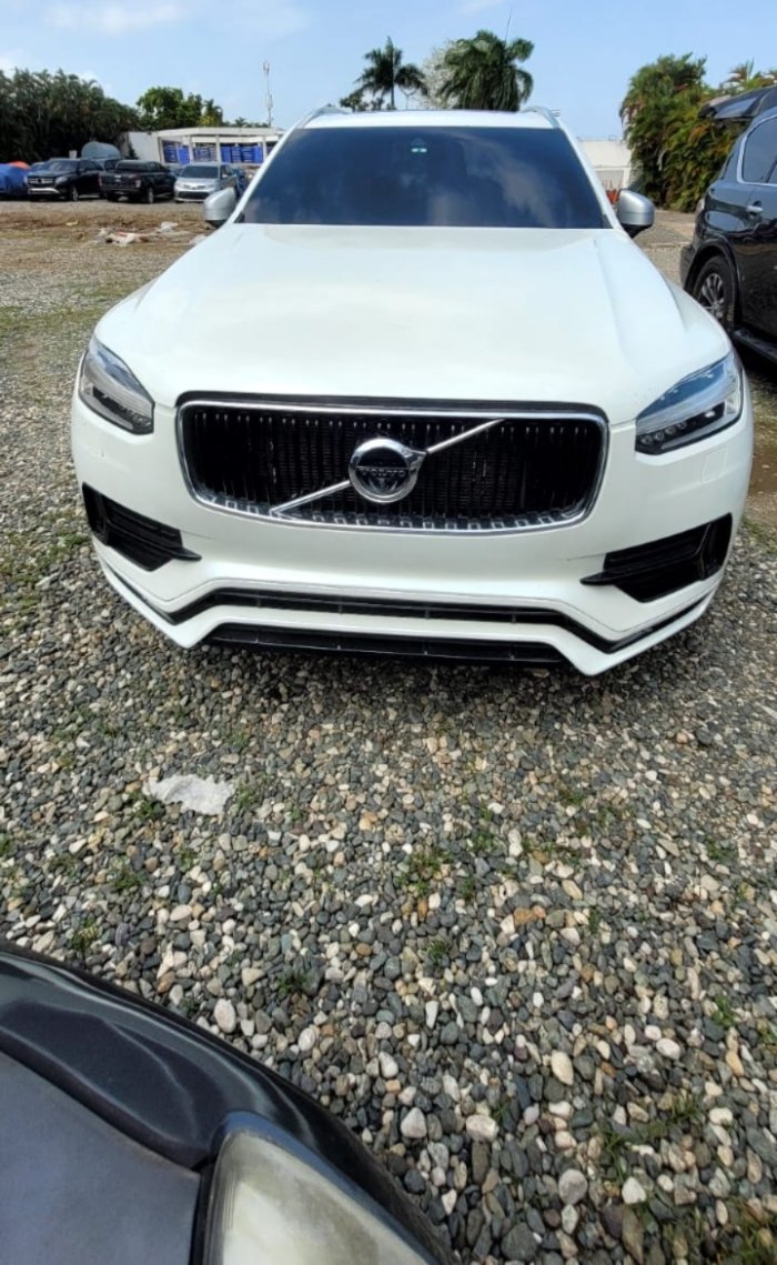 Foto 3 de 2016 VOLVO XC90
