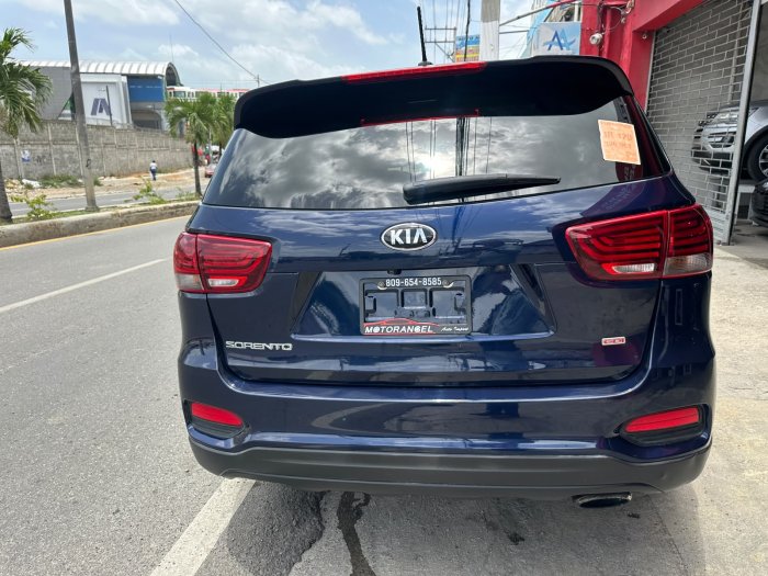 Foto 5 de 2020 KIA SORENTO LX