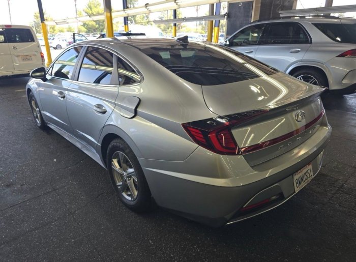 Foto 4 de 2021 HYUNDAI SONATA