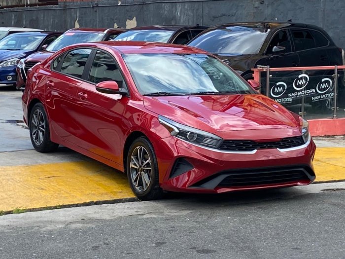 Foto 3 de 2023 KIA FORTE