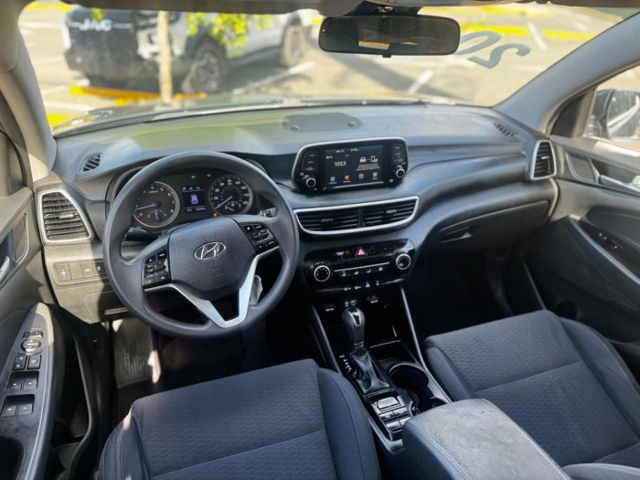Foto 8 de 2020 HYUNDAI TUCSON SE