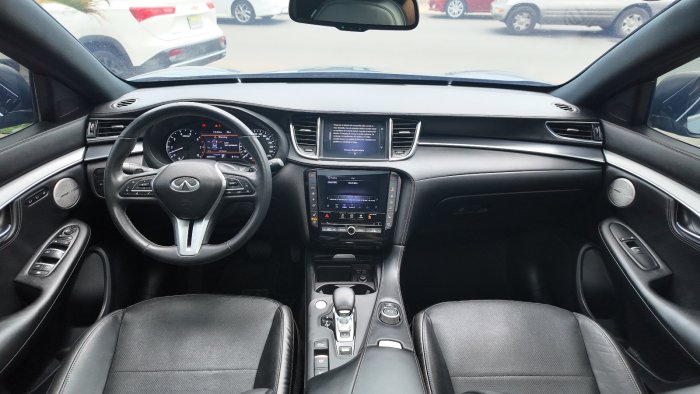 Foto 6 de 2023 INFINITI QX-55