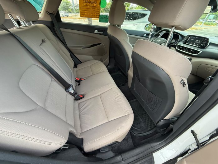 Foto 7 de 2021 HYUNDAI TUCSON SE