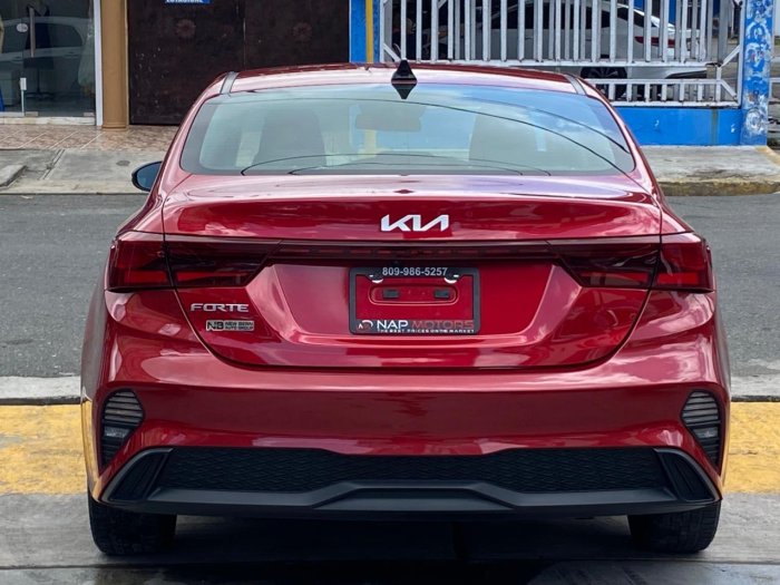 Foto 4 de 2023 KIA FORTE