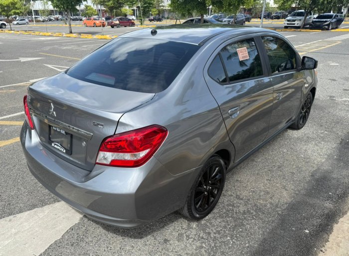 Foto 6 de 2020 MITSUBISHI MIRAGE