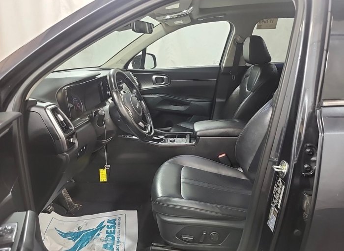 Foto 8 de 2022 KIA SORENTO S