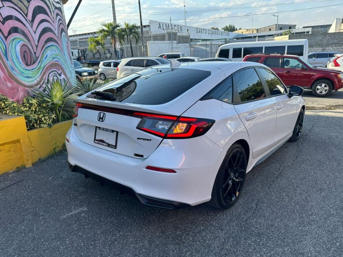 Foto 6 de 2024 Honda CIVIC SPORT