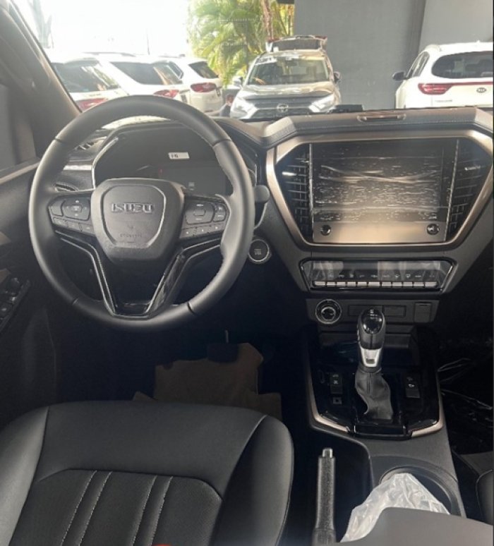 Foto 5 de 2027 ISUZU D-MAX