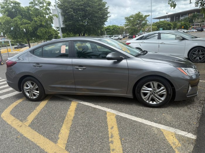 Foto 8 de 2020 HYUNDAI ELANTRA