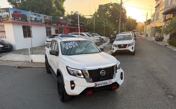 Foto 2 de 2021 NISSAN FRONTIER