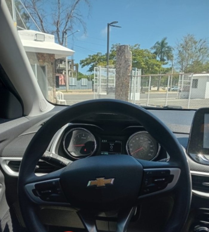 Foto 2 de 2022 CHEVROLET TRACKER LT