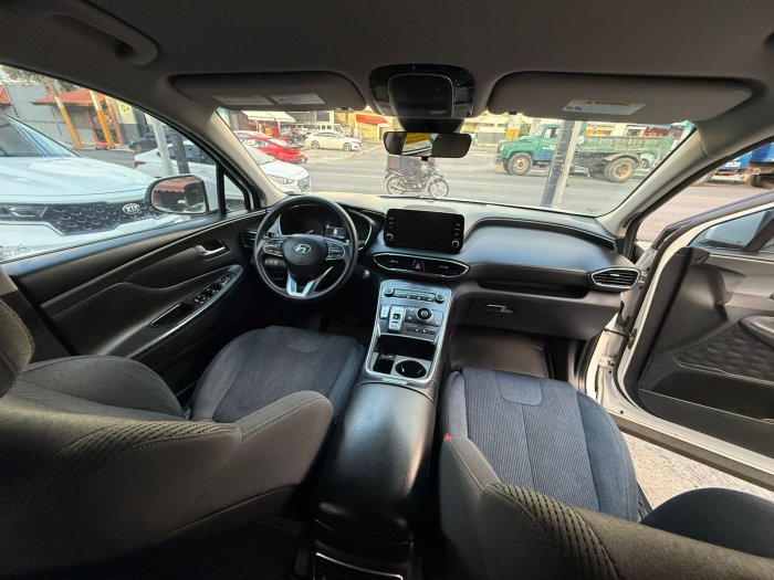 Foto 10 de 2022 HYUNDAI SANTA FE SEL