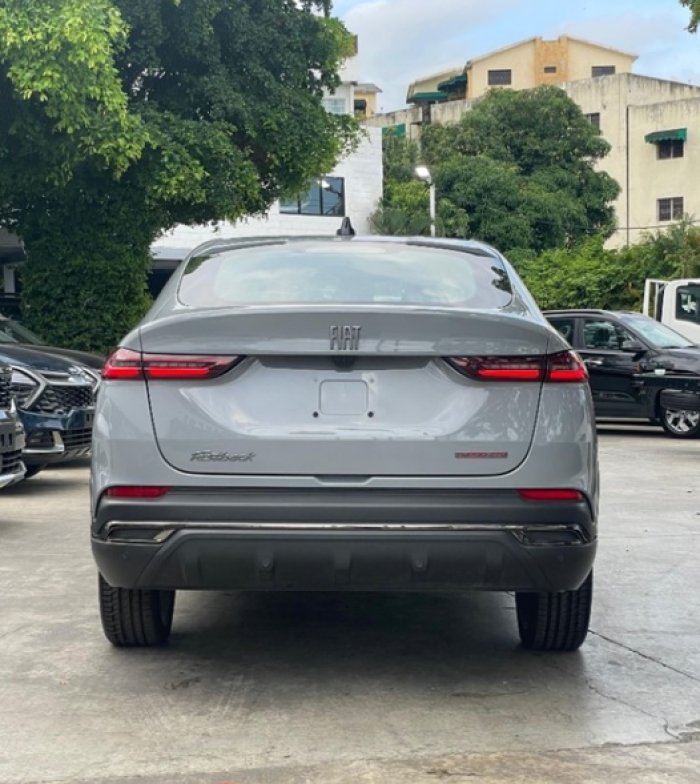 Foto 12 de 2023 FIAT FASTBACK LIMITED 270