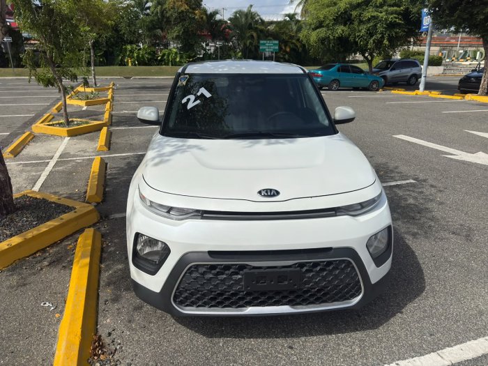 Foto 2 de 2021 KIA SOUL S