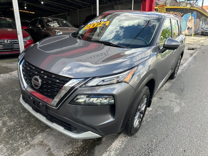 Foto 3 de 2021 NISSAN ROGUE S