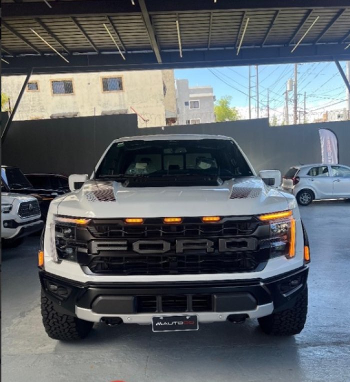 Foto 2 de 2025 FORD F 150 RAPTOR
