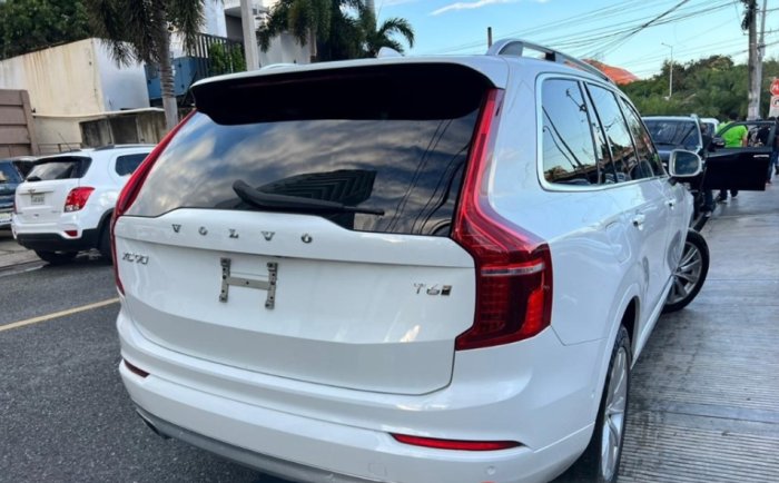 Foto 10 de 2018 VOLVO XC90