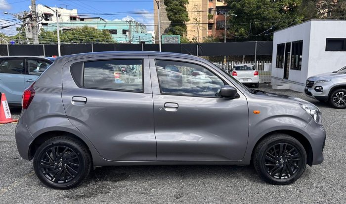 Foto 3 de 2024 SUZUKI CELERIO