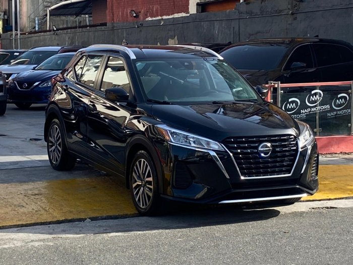 Foto 2 de 2021 NISSAN KICKS SV