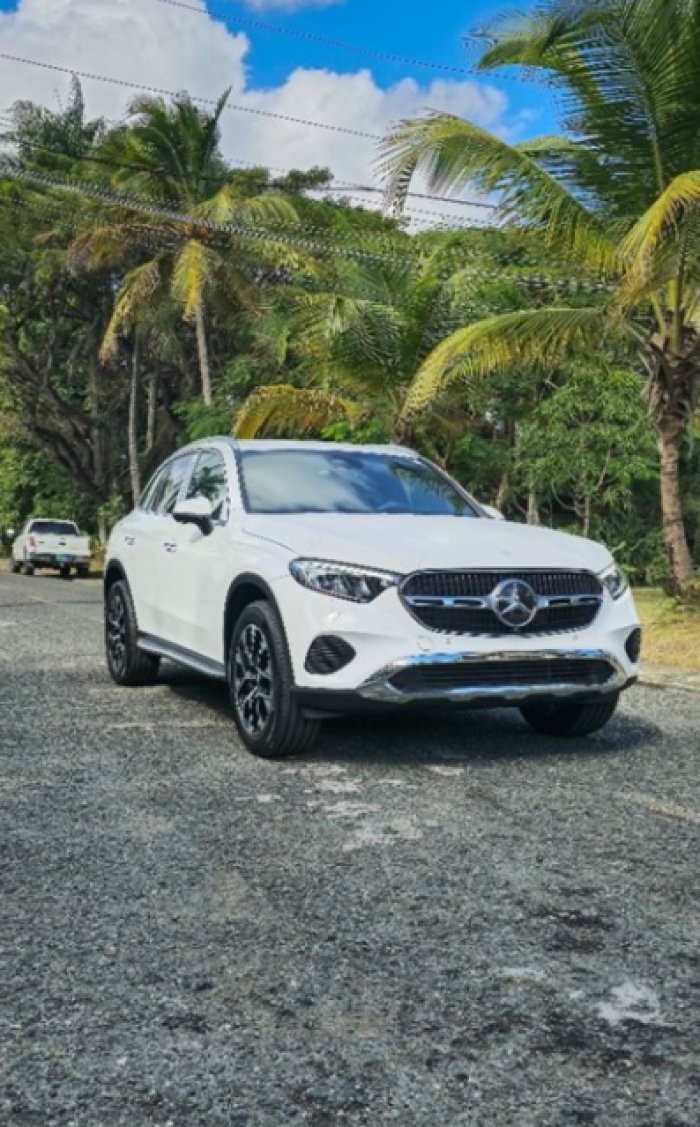 2025 MERCEDES-BENZ CLASE GLC 200