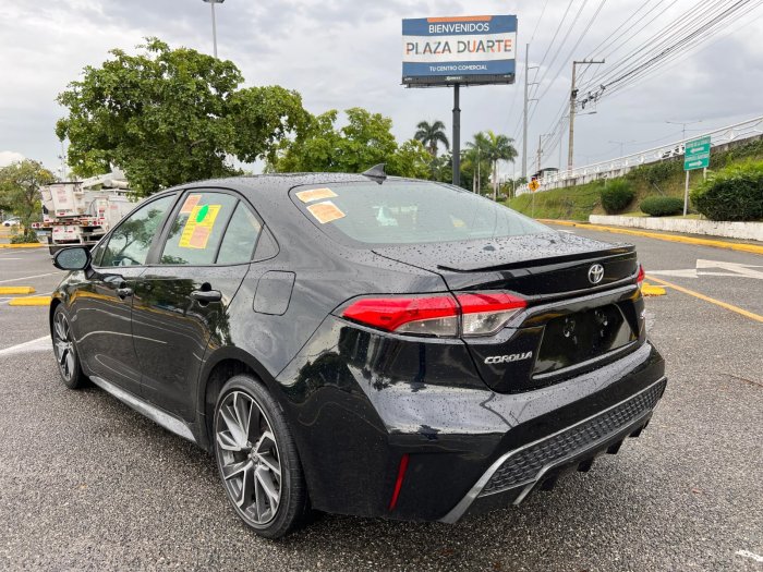 Foto 4 de 2020 Toyota COROLLA SE