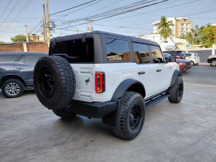 Foto 3 de 2022 FORD BRONCO