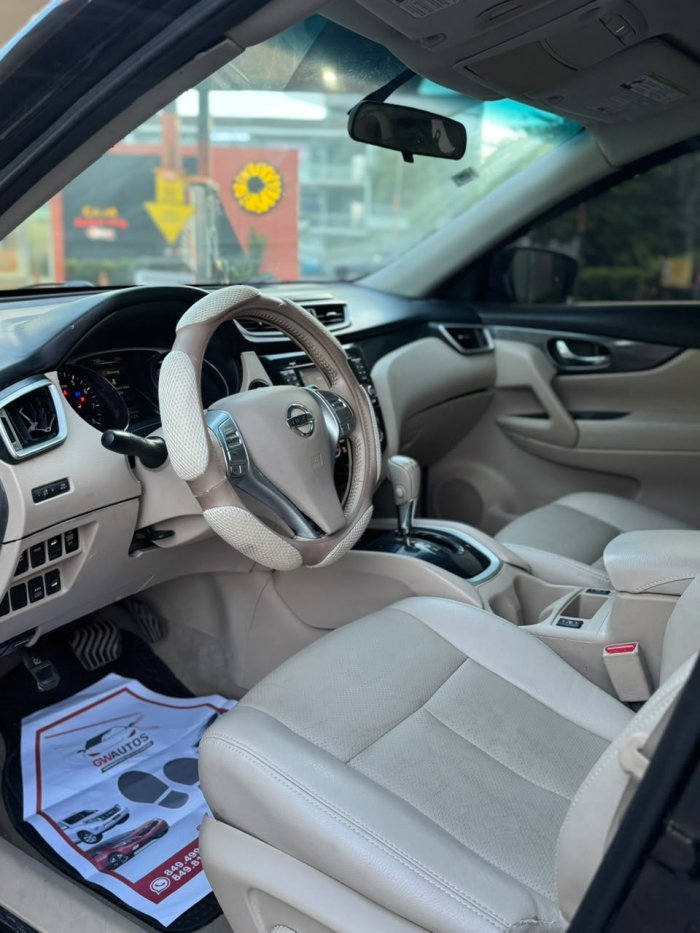 Foto 5 de 2015 NISSAN ROGUE