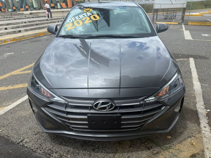 Foto 3 de 2020 HYUNDAI ELANTRA