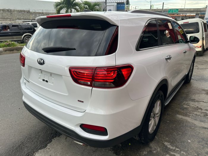 Foto 6 de 2020 KIA SORENTO LX