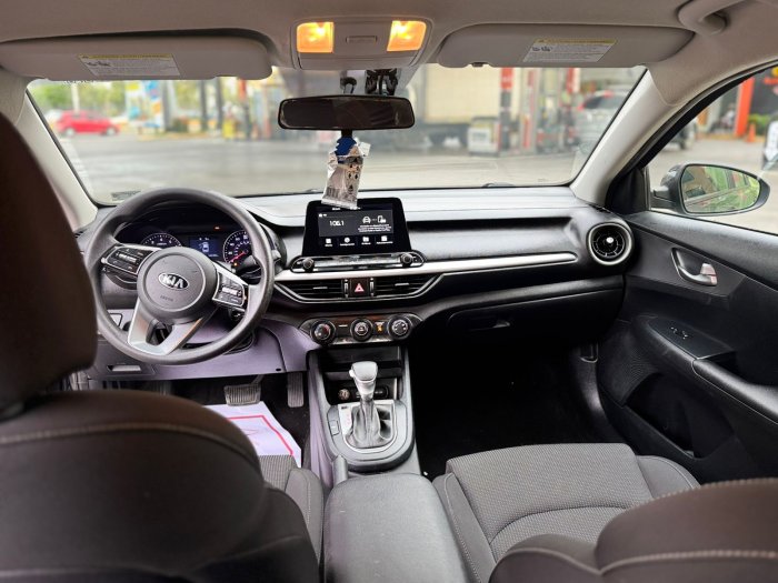 Foto 4 de 2020 KIA FORTE LX