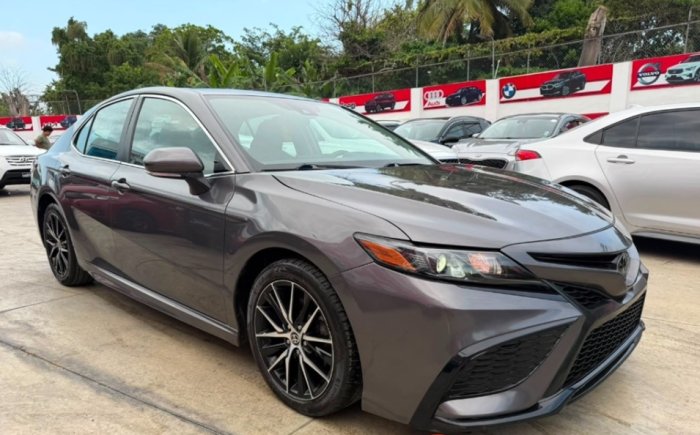 Foto 3 de 2022 Toyota CAMRY SE