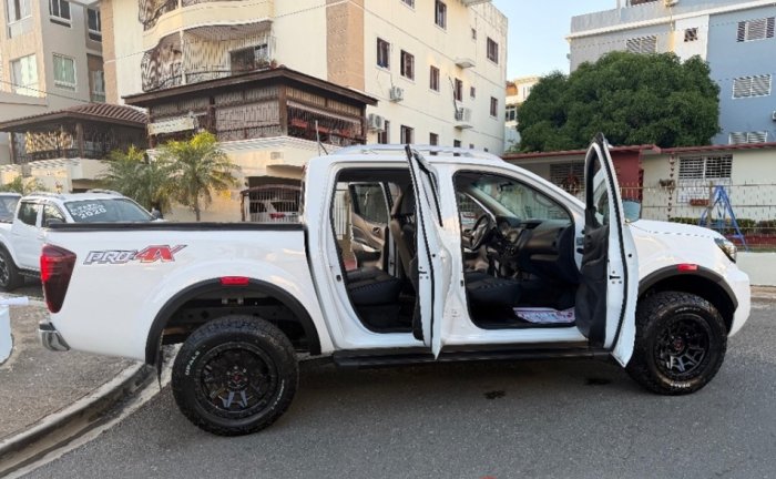 Foto 8 de 2021 NISSAN FRONTIER