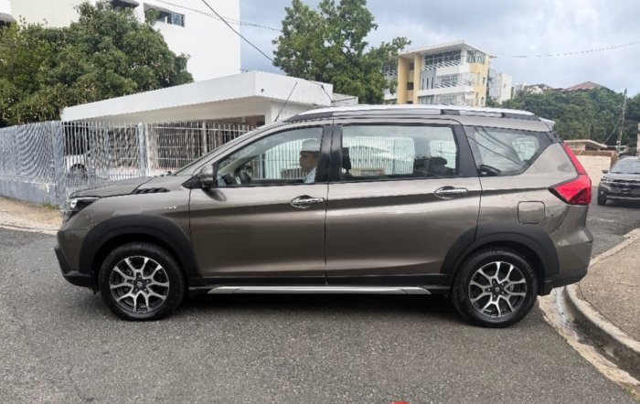 Foto 11 de 2024 SUZUKI XL7